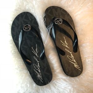 michael kors black flip flops